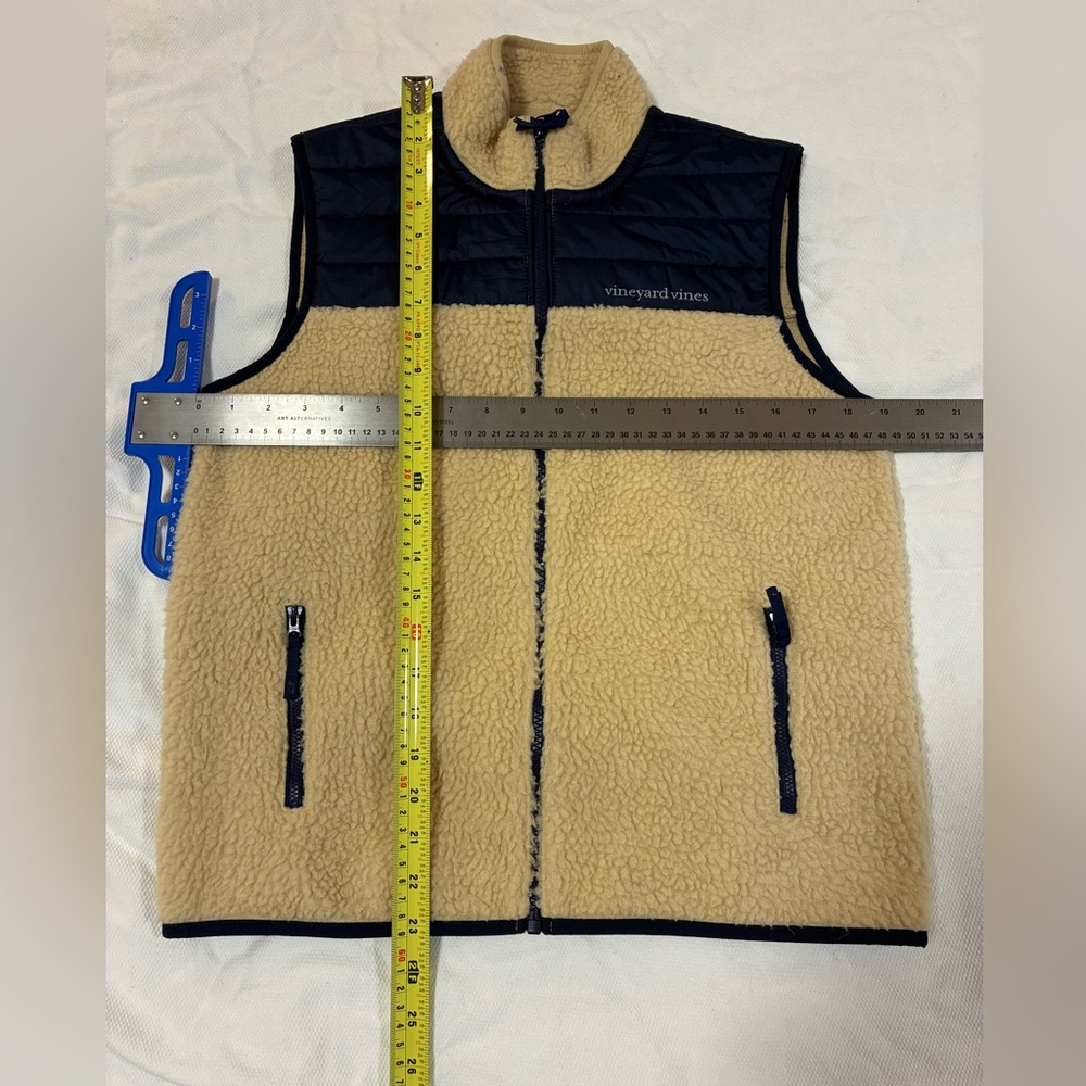 Vineyard Vines Youth L (16) Tan Sherpa Fleece Quilted Vest Navy Full Zip - Picture 8 of 8